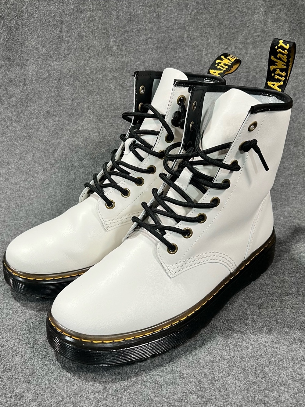 Dr Martens Zavala Combat Womens Size 9 Mens 8 Lace Up Combat White Leather Boots